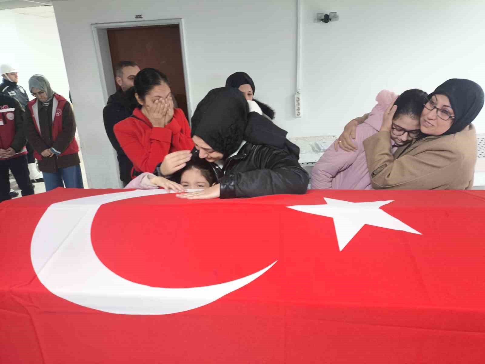 sehit polis memuru aydindan memleketine ugurlandi 1 lFWp53hC