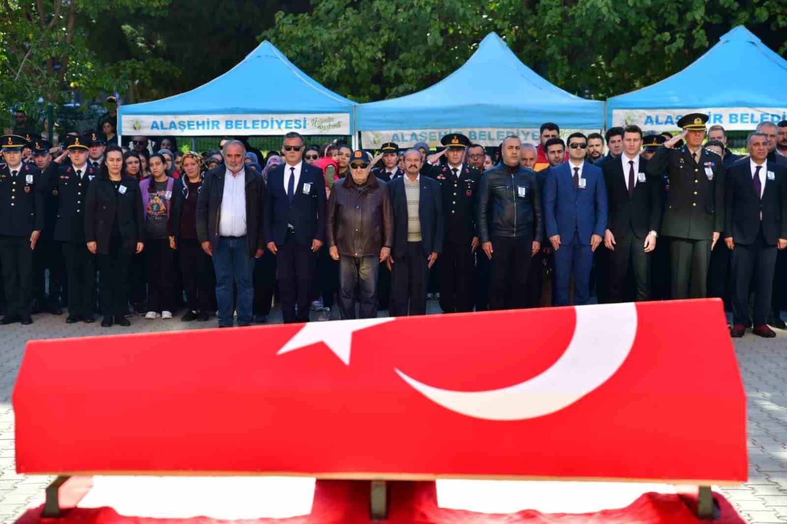 sehit polis memuru gorev yaptigi ilceden ugurlandi 1 es6bFkbi