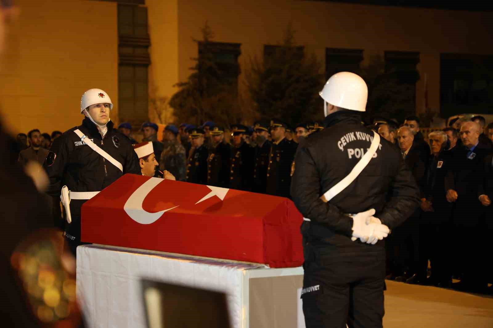 sehit polis memuru seckin yalcin memleketi elazigda torenle karsilandi 0 e9g6ZCJU
