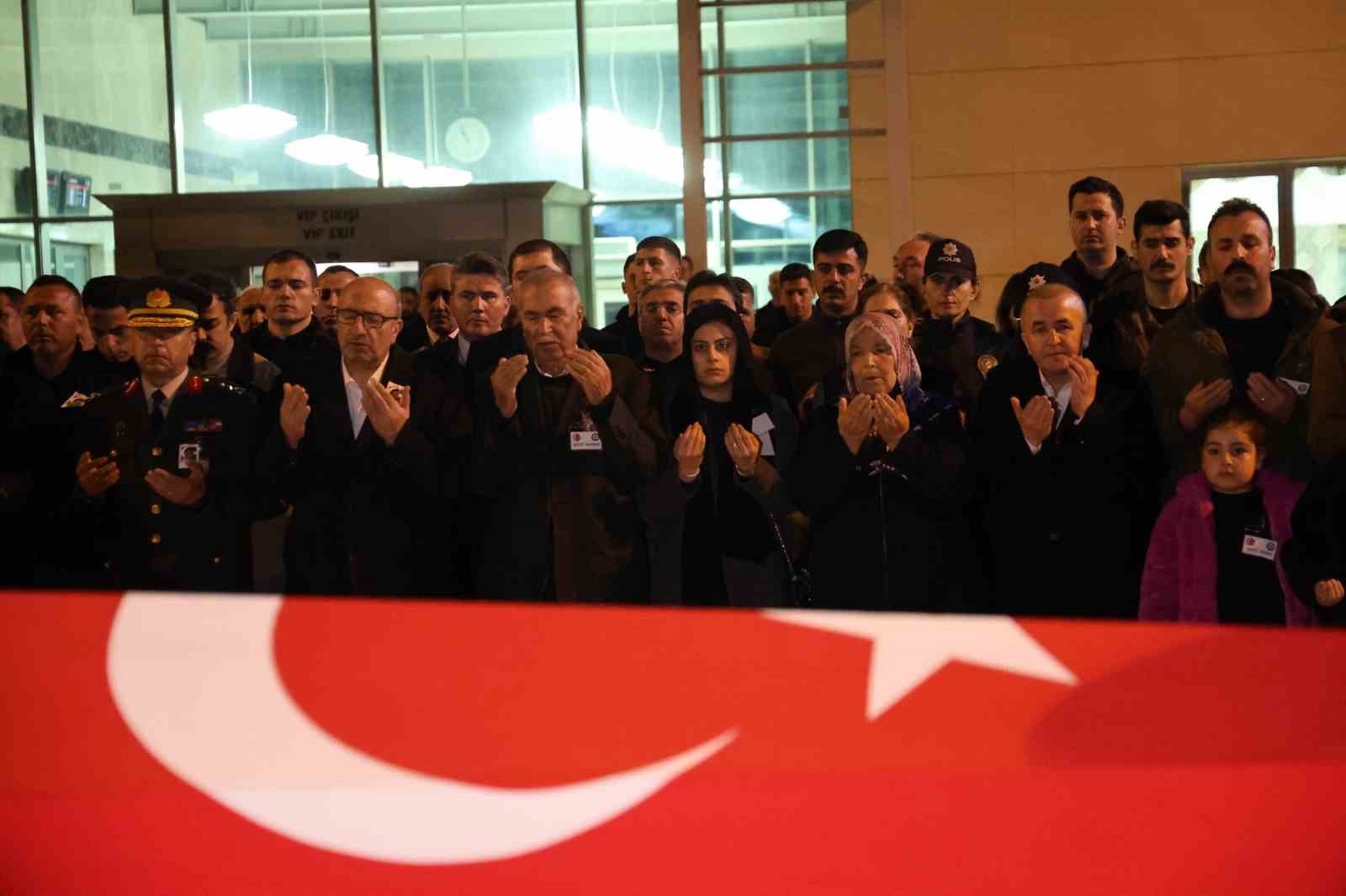 sehit polis memuru seckin yalcin memleketi elazigda torenle karsilandi 9 p2NgYHb5