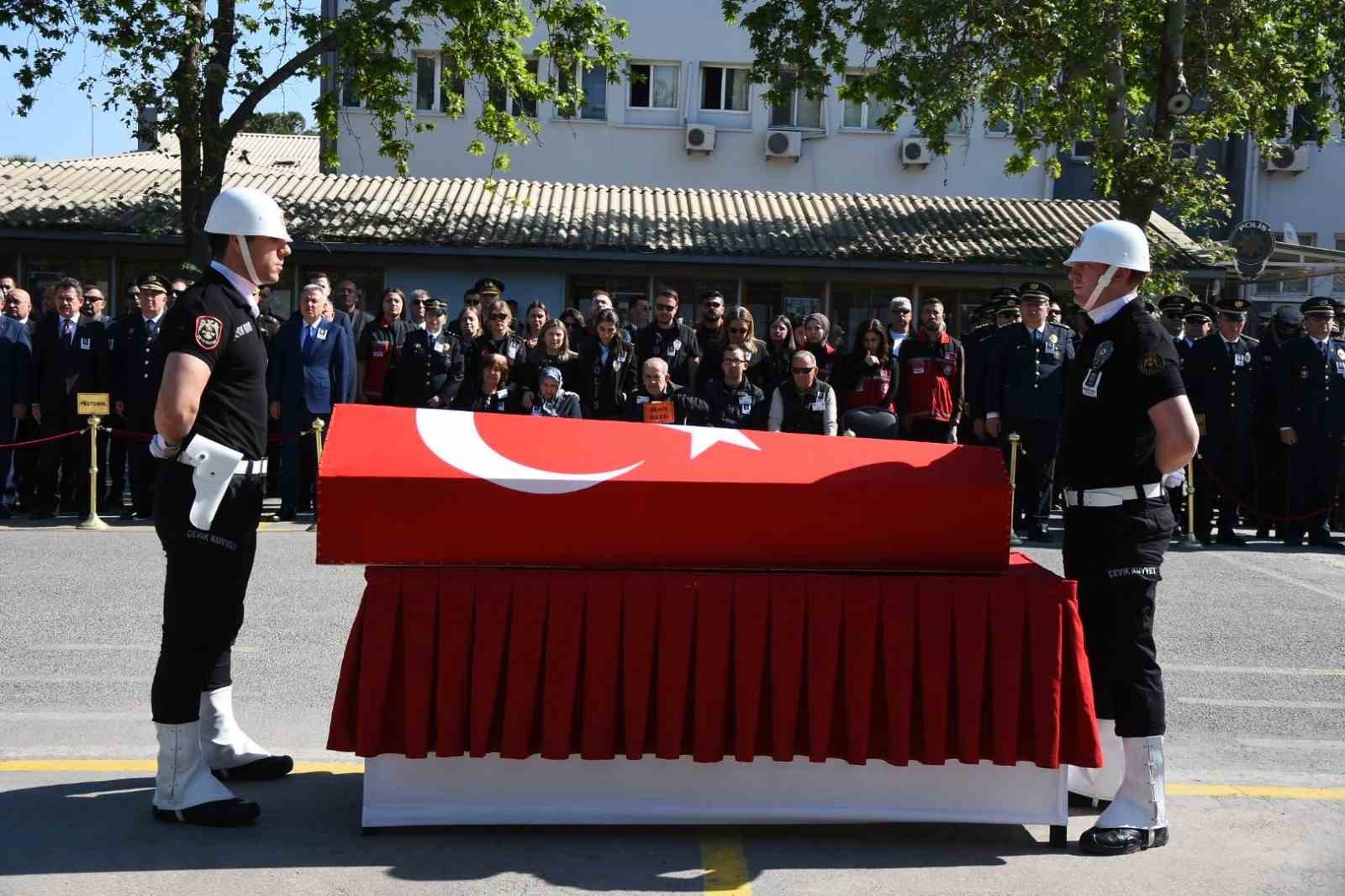 sehit polis serkan hizli izmirden dualarla ugurlandi 5 ACwaHc2J