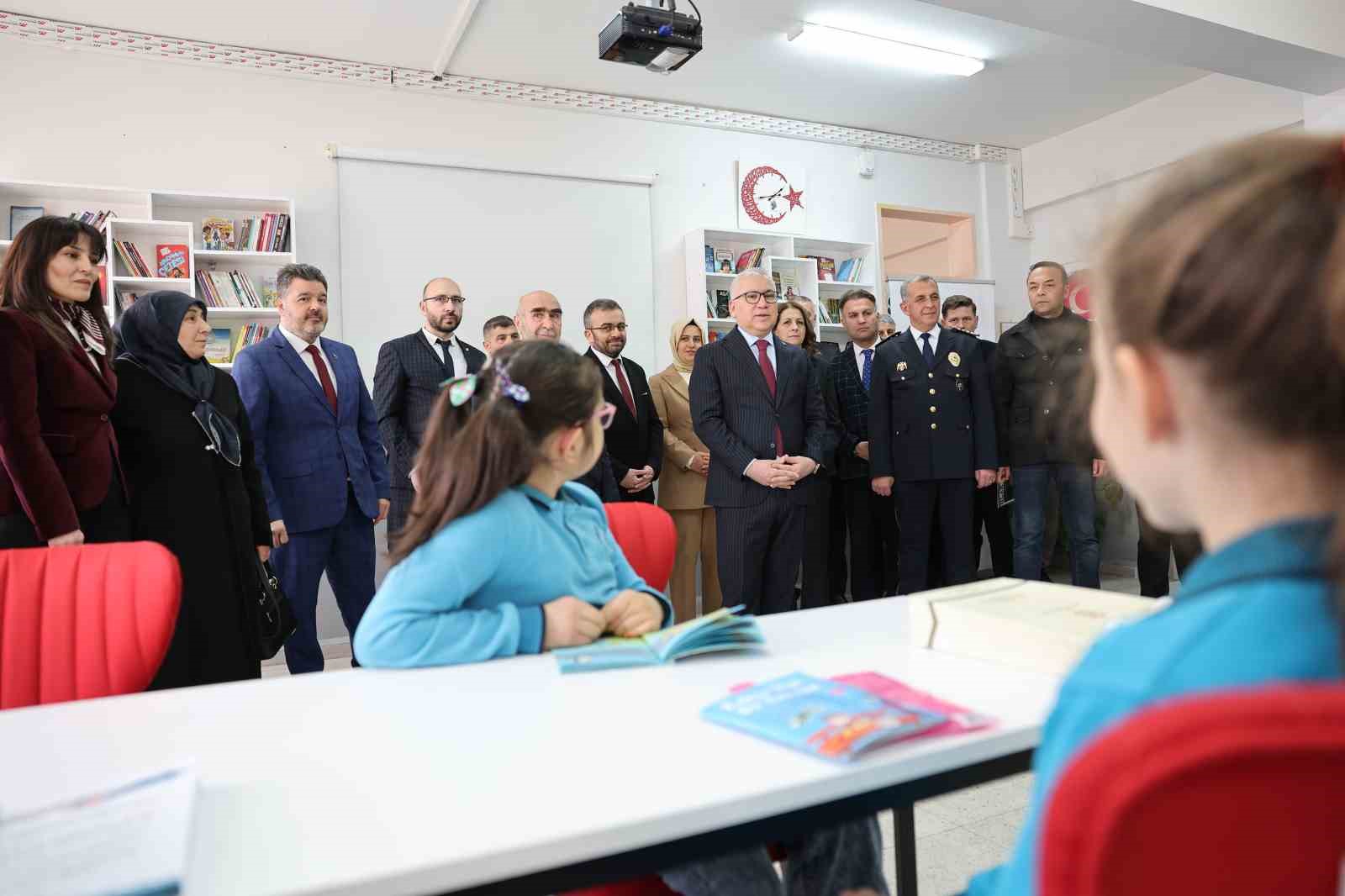 sehit polis seyda yilmazin adi kutuphanede yasatilacak 4 sm1KnhLZ