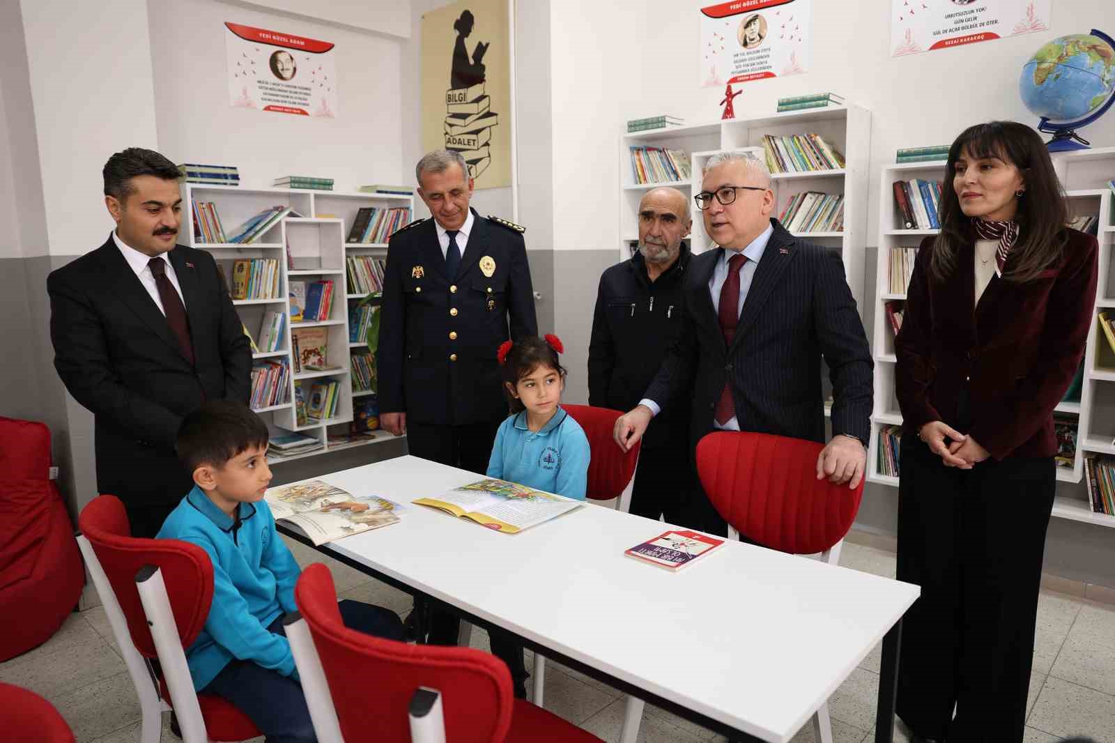 sehit polis seyda yilmazin adi kutuphanede yasatilacak 6 YTiEjtgK