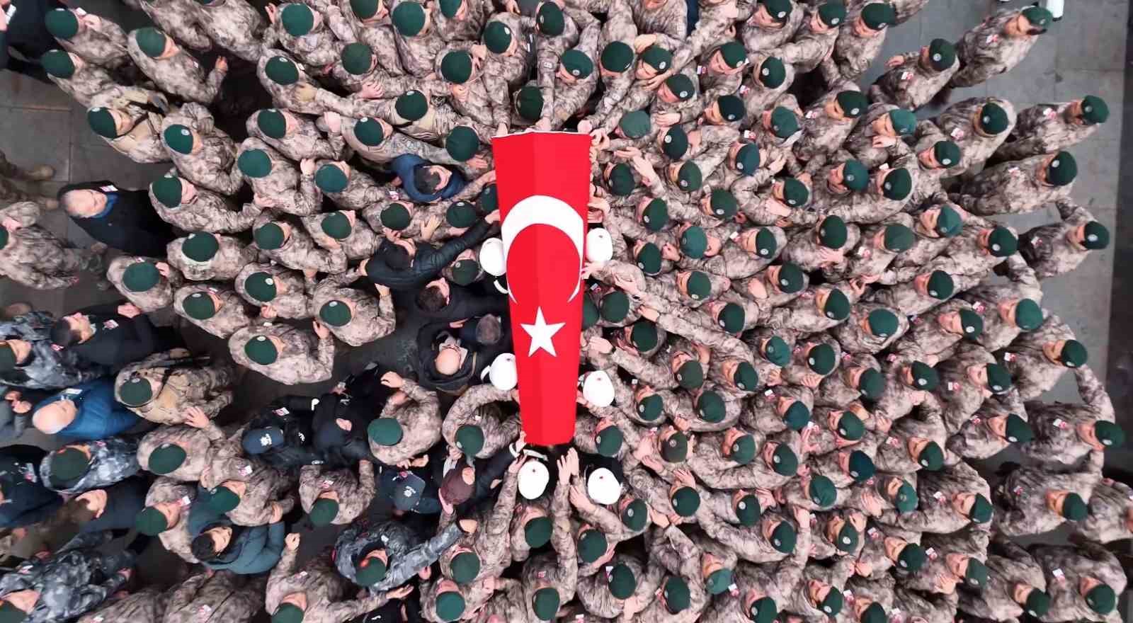 sehit polise silah arkadaslarindan duygusal veda 0 8NzKHn6V