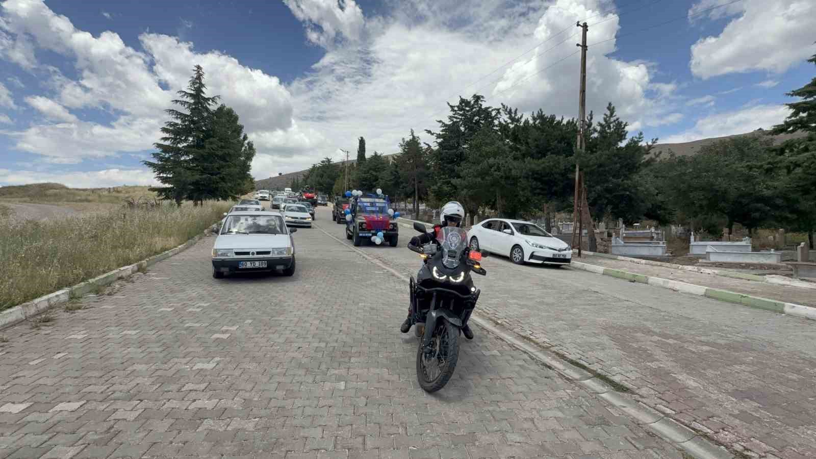 sehit polisin emanetlerine anlamli sunnet toreni 2 UbAK8Te4
