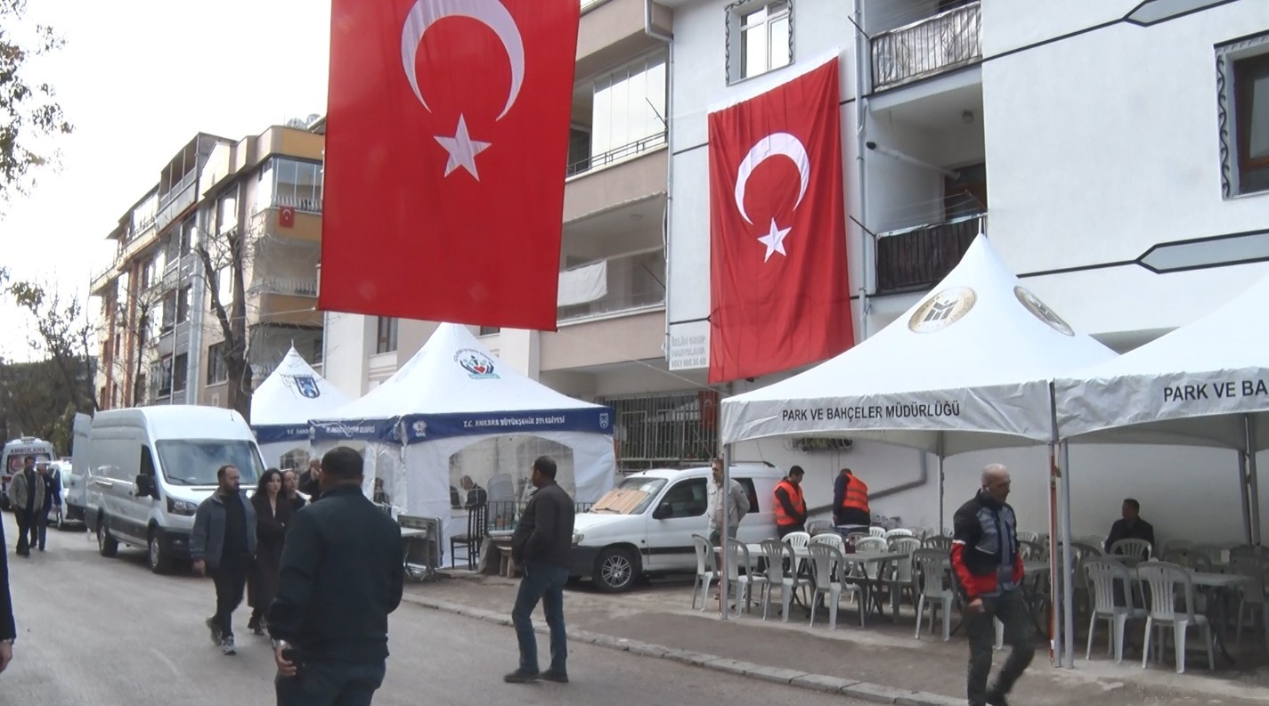 sehit ustegmen kandemirin babasi vatan icin variz evladim da vatan icin sehit oldu 2 WLuUKl4P