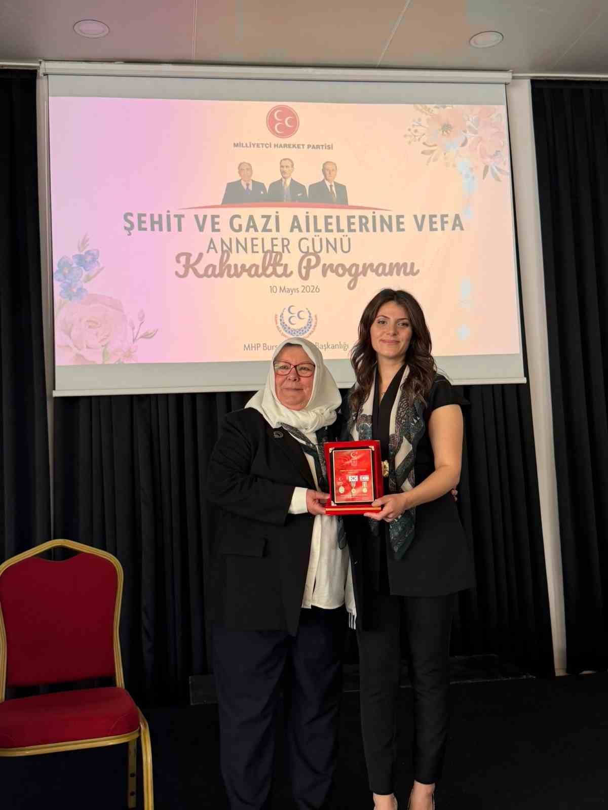 sehit ve gazi aileleri anneler gununde bulustu 2 jH4BQrSg