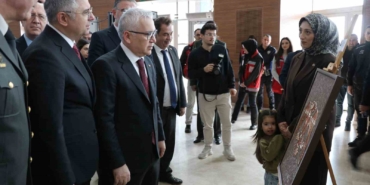 sehit-ve-gazi-yakinlarinin-yaptigi-el-emegi-tablolar-sergilendi-k8nPunLx.jpg