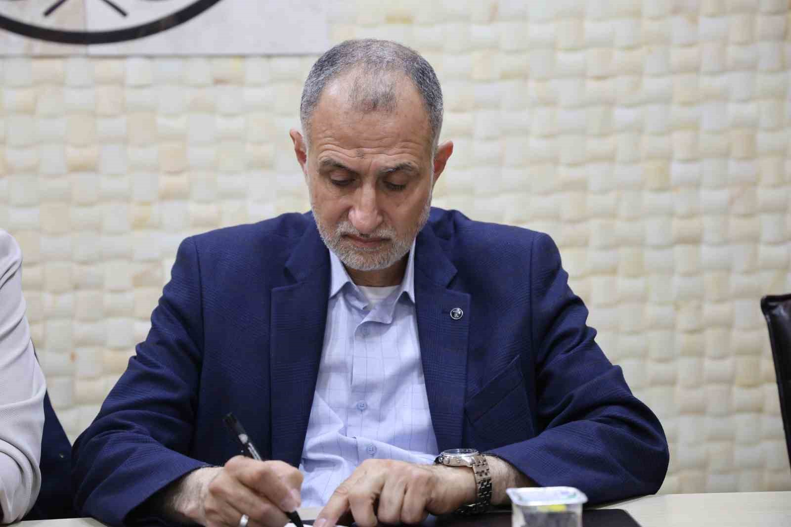 Şehit Yahya Sinvar’ın hücre arkadaşı Kutayşi: "Bizler sadece işgalci İsrail ile değil, bütün batı ülkeleri ve haçlı zihniyeti ile savaşıyoruz" 9 sehit yahya sinvarin hucre arkadasi kutaysi bizler sadece isgalci israil ile degil butun bati