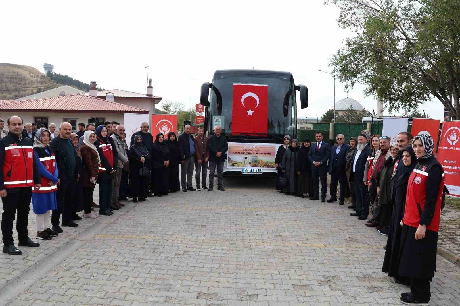 sehit yakinlari kahramanlarin izinde anadolu yolculuguna ugurlandi 0 1FJhdOOi