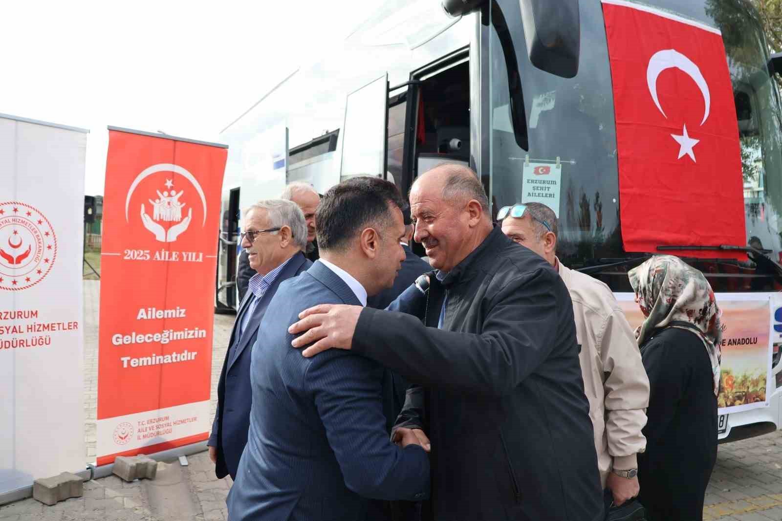 sehit yakinlari kahramanlarin izinde anadolu yolculuguna ugurlandi 1 V5ufMyGB