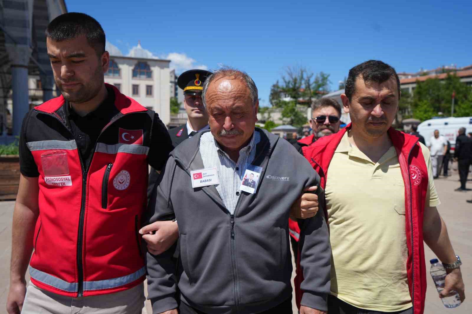 sehit yusuf ergunun naasi kirikkaleye getirildi 2 QGYfh9FZ