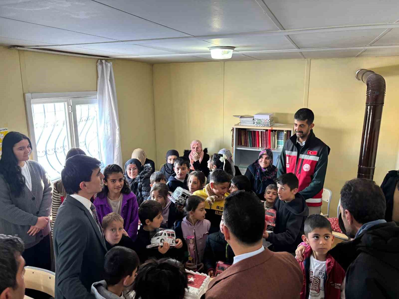 sehitlerin emanetlerine ilk karnede anlamli dokunus 3 ORYQkQ6Z