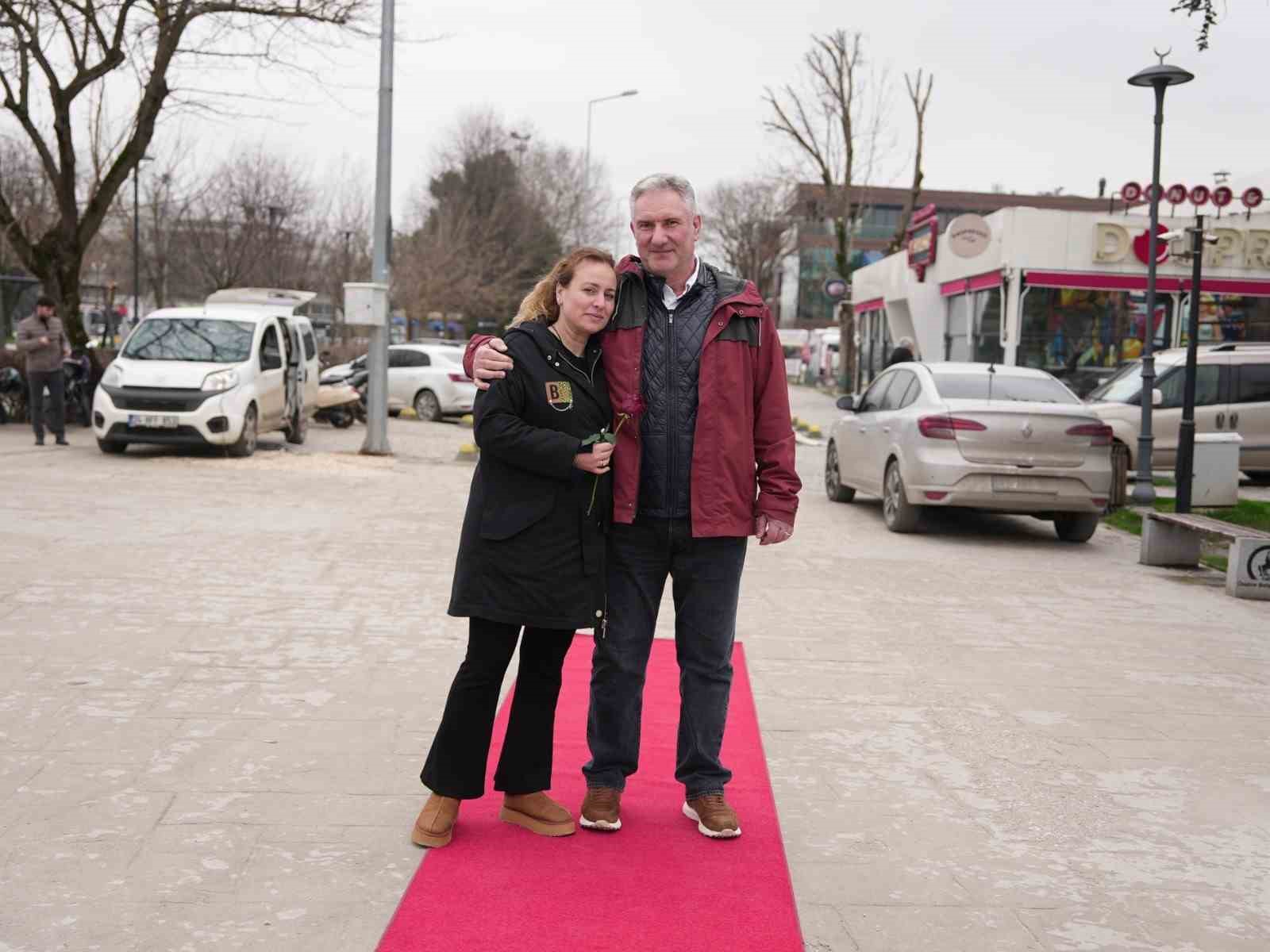 sehrin kalbinde ciftlere 14 subat surprizi 5 3kACzDDU