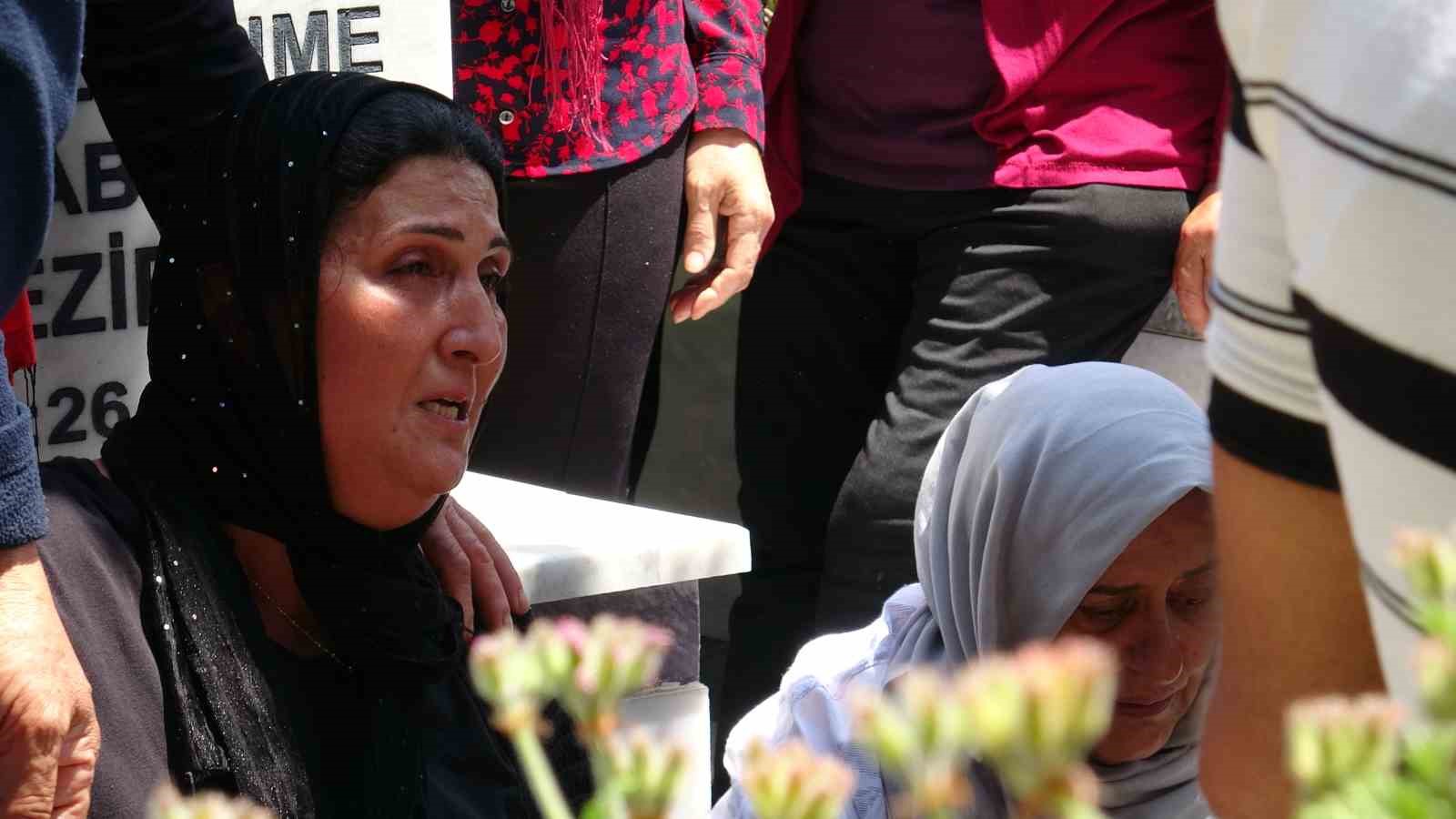 Sel afetinde evladını kaybeden annenin, ‘Beni dinlemedin oğlum, sana gitme dedim’ sözleri yürekleri dağladı 8 sel afetinde evladini kaybeden annenin beni dinlemedin oglum sana gitme dedim sozleri yurekleri dagladi