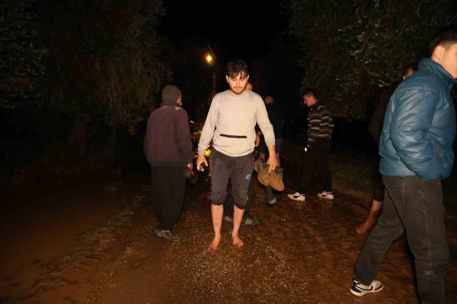 sel felaketini yasayanlar o anlari anlatti her sey bir saatte oldu 0 aSUODhVA