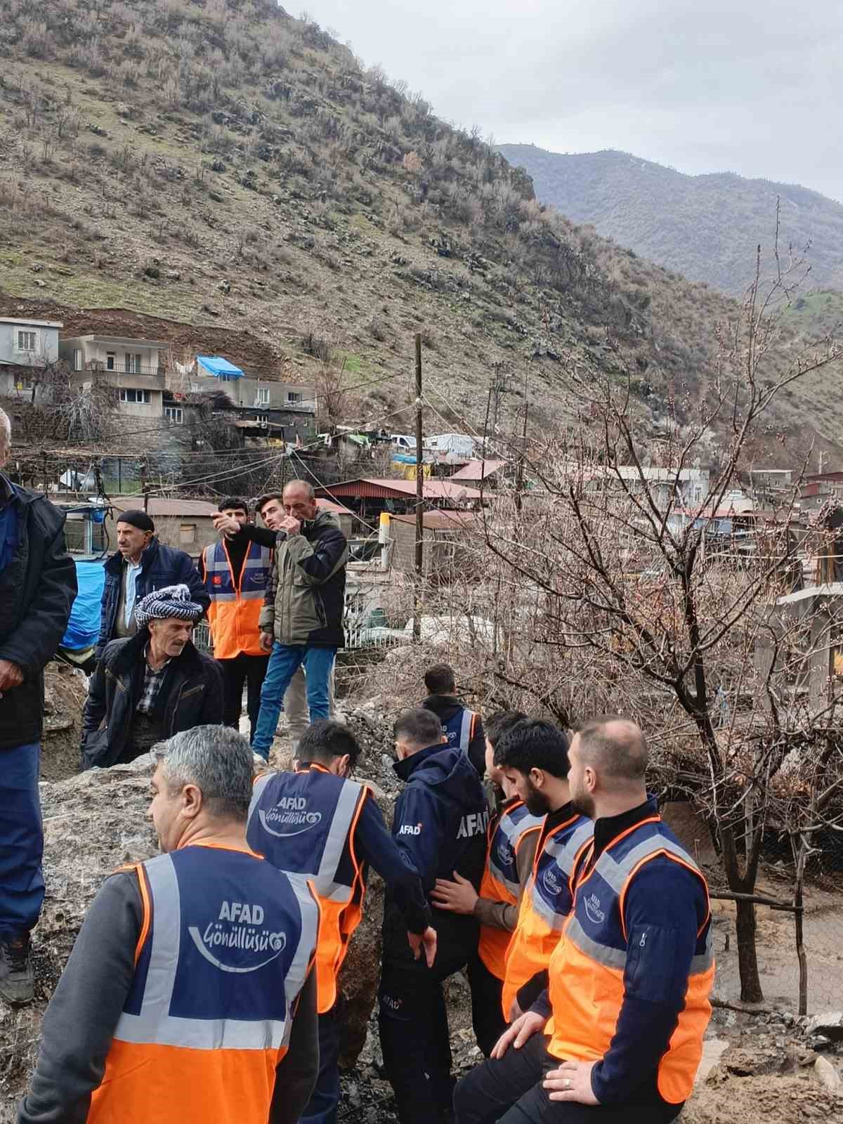sel sonrasi 50 hayvan telef oldu 2 ahir kullanilamaz hale geldi 5 LcZ3f4ql