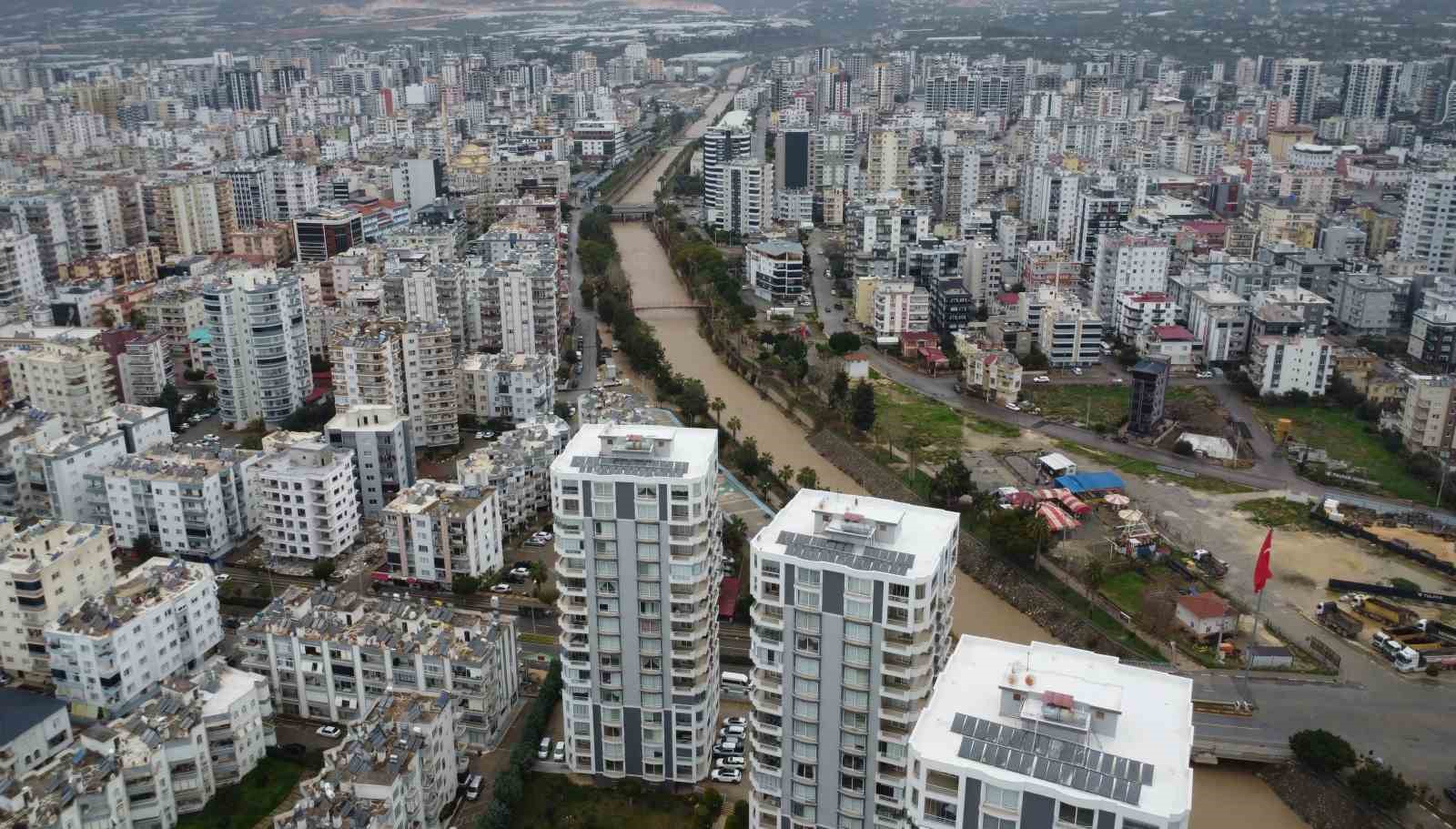 sel sonrasi deniz kahverengi oldu sahiller odun doldu 6 jughGqDm