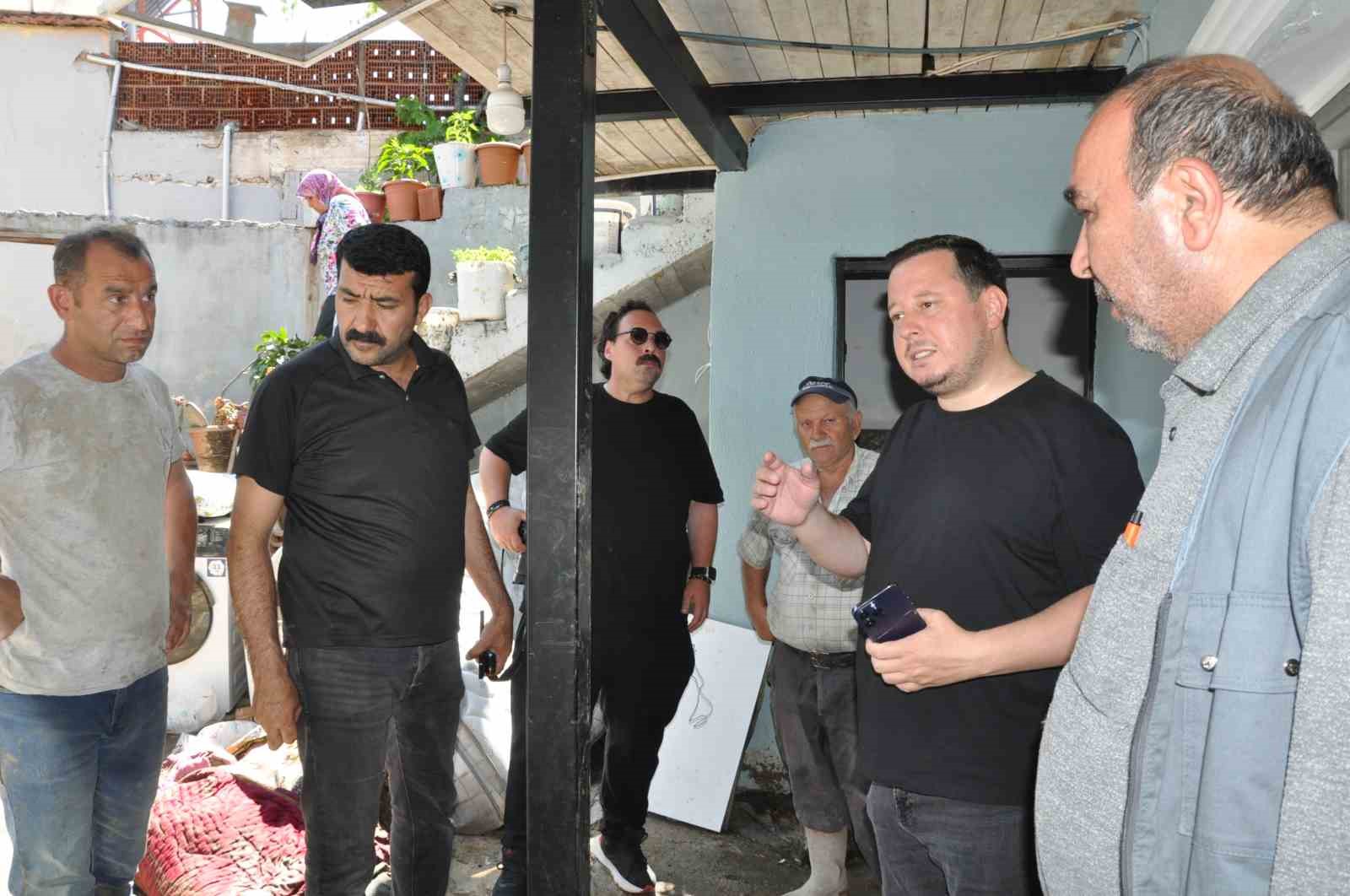 Sel suları evinin içinden geçti: Ölümden döndü 9 sel sulari evinin icinden gecti olumden dondu 5 F11NnIaP
