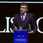 selcuk-bayraktar-gayemiz-insanin-makinelestigi-degil-teknolojinin-insana-hizmet-ettigi-adil-bir-dunya-insa-bwu2CWzp.jpg