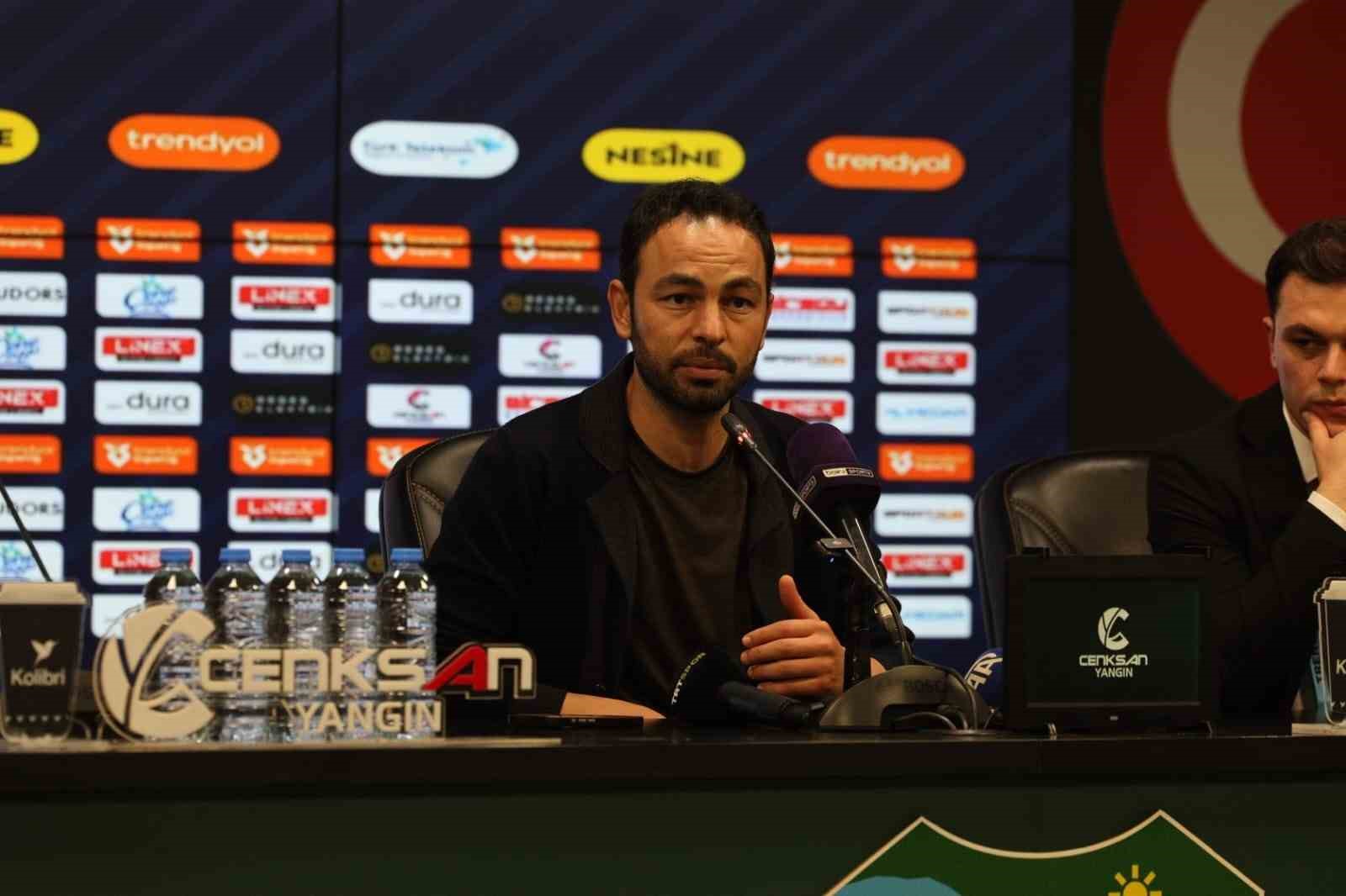 selcuk inan cok calistik kazandigimiz icin mutluyum 0 CyQGG6Zu