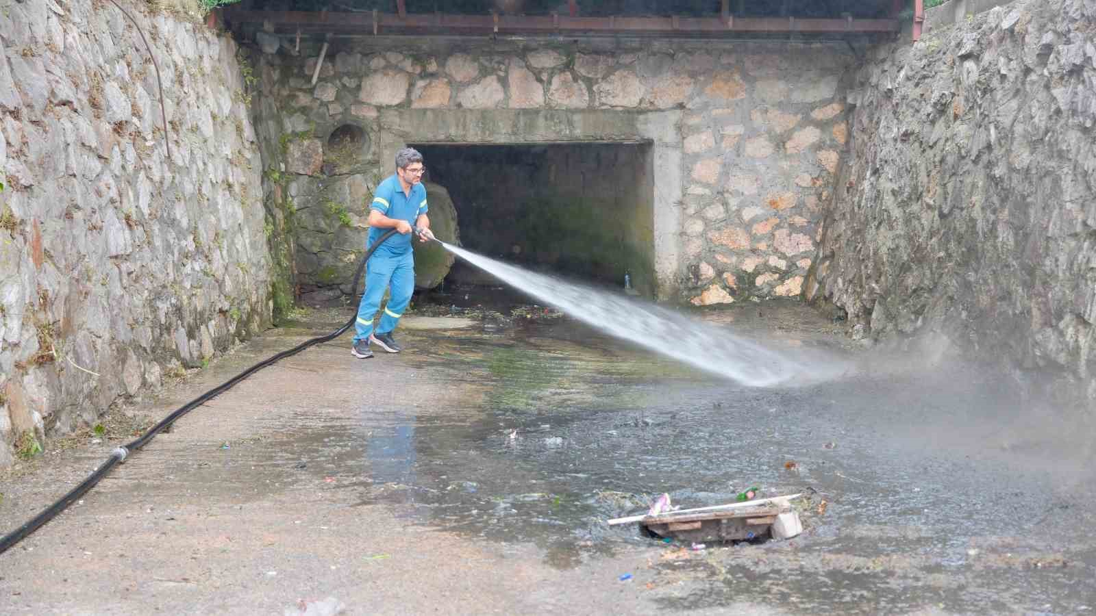 selcukbey kanalinda kapsamli temizlik 4 3s9t7kWb
