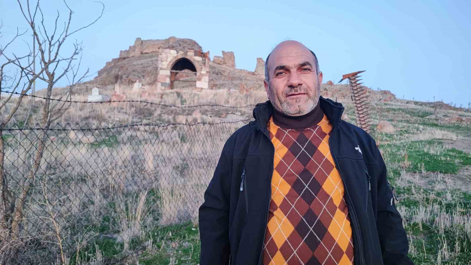 Selçuklu kalesi ve çevresindeki türbeler tarihe ışık tutuyor 10 selcuklu kalesi ve cevresindeki turbeler tarihe isik tutuyor 6 9p7ILafh