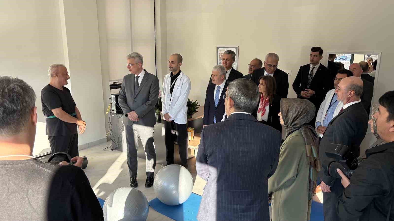 selcukluda dunya saglik gununde anlamli iki acilis 11 wqygI3FX