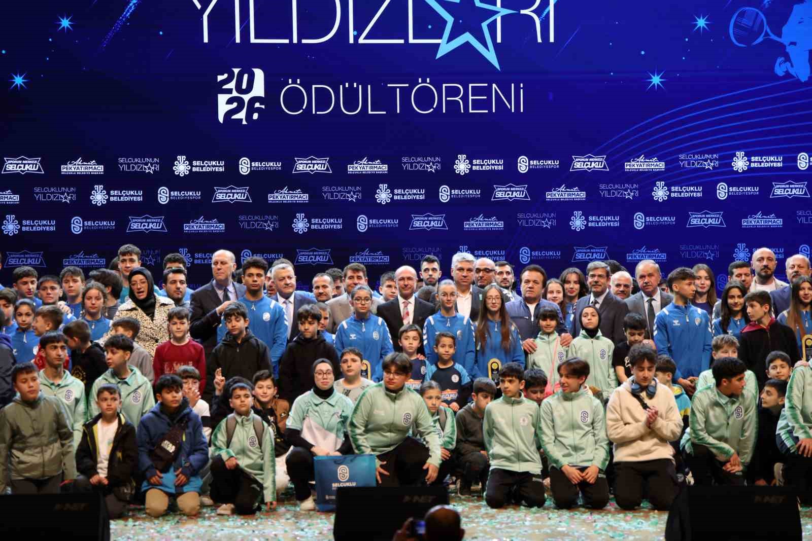 selcuklunun yildizlari odullendirildi 2 efXTgw2a