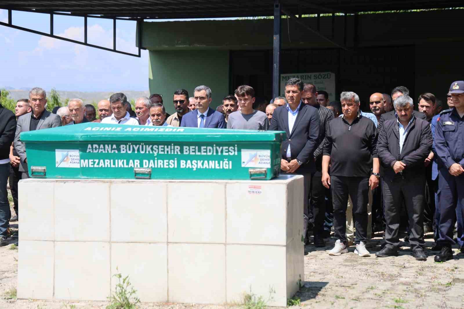 selde hayatini kaybeden genc son yolculuguna ugurlandi 1 y2GYZIFO