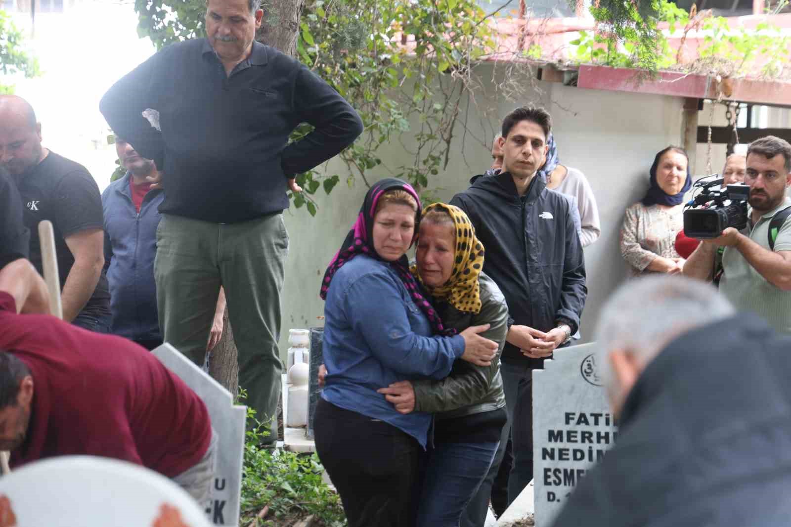 sele kapilarak hayatini kaybeden vatandas son yolculuguna ugurlandi 4 H98SQzGL