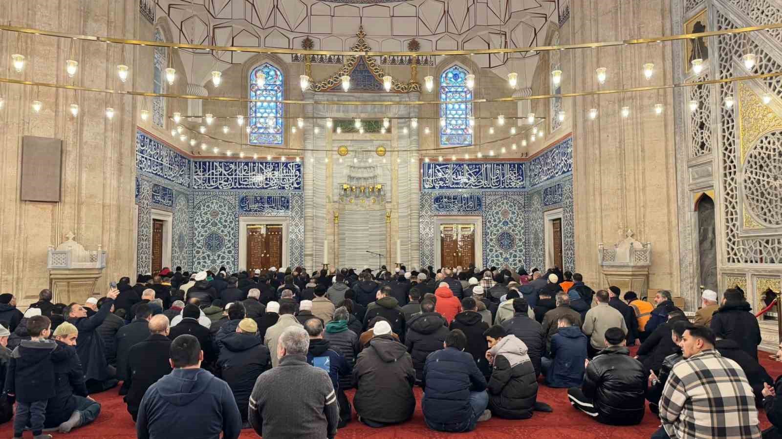 selimiye camii 4 yil aradan sonra ibadete acildi 1 WCCeXETm