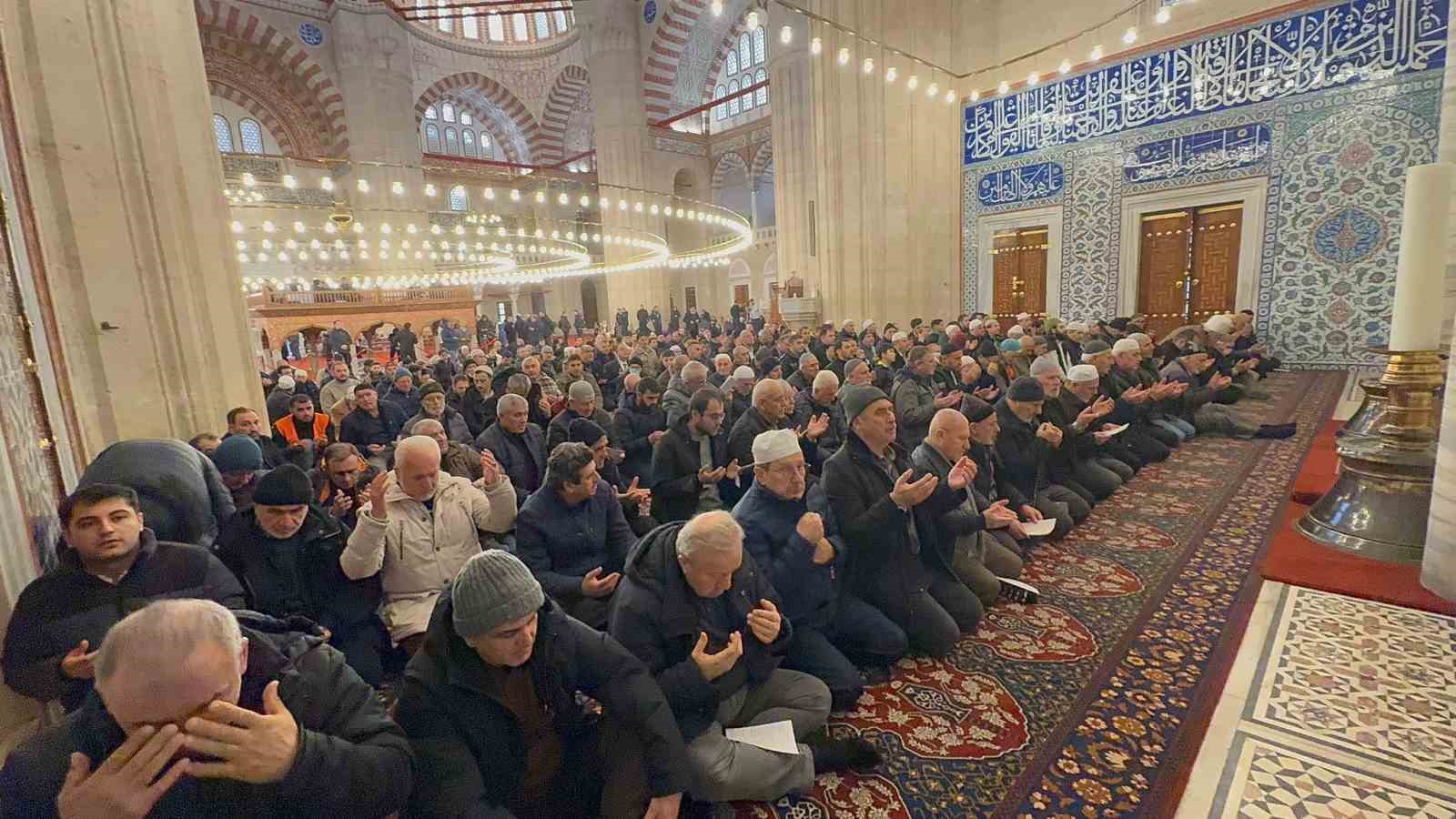 selimiye camii 4 yil aradan sonra ibadete acildi 2 5XejIHdi