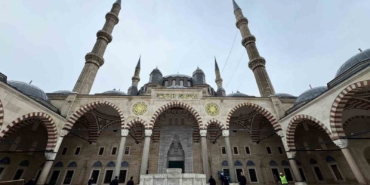 selimiye-camii-4-yil-aradan-sonra-ibadete-acildi-AYtzarM9.jpg