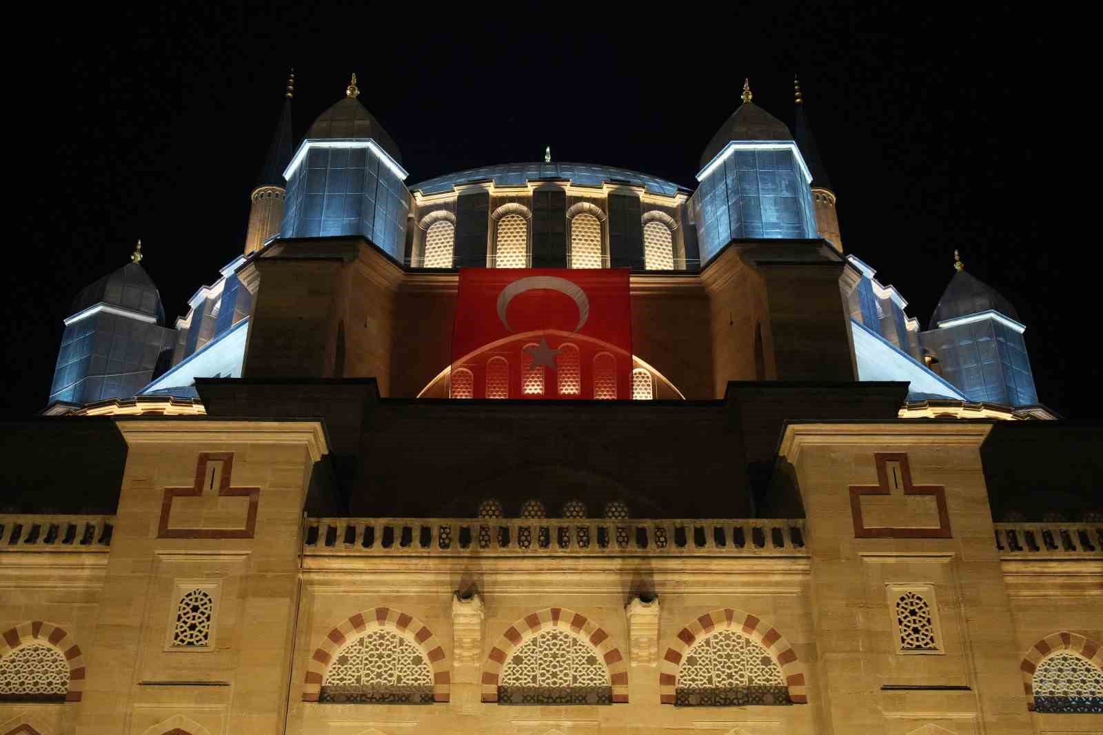 selimiye camii kadir gecesinde doldu tasti 6 DyZDUjPJ