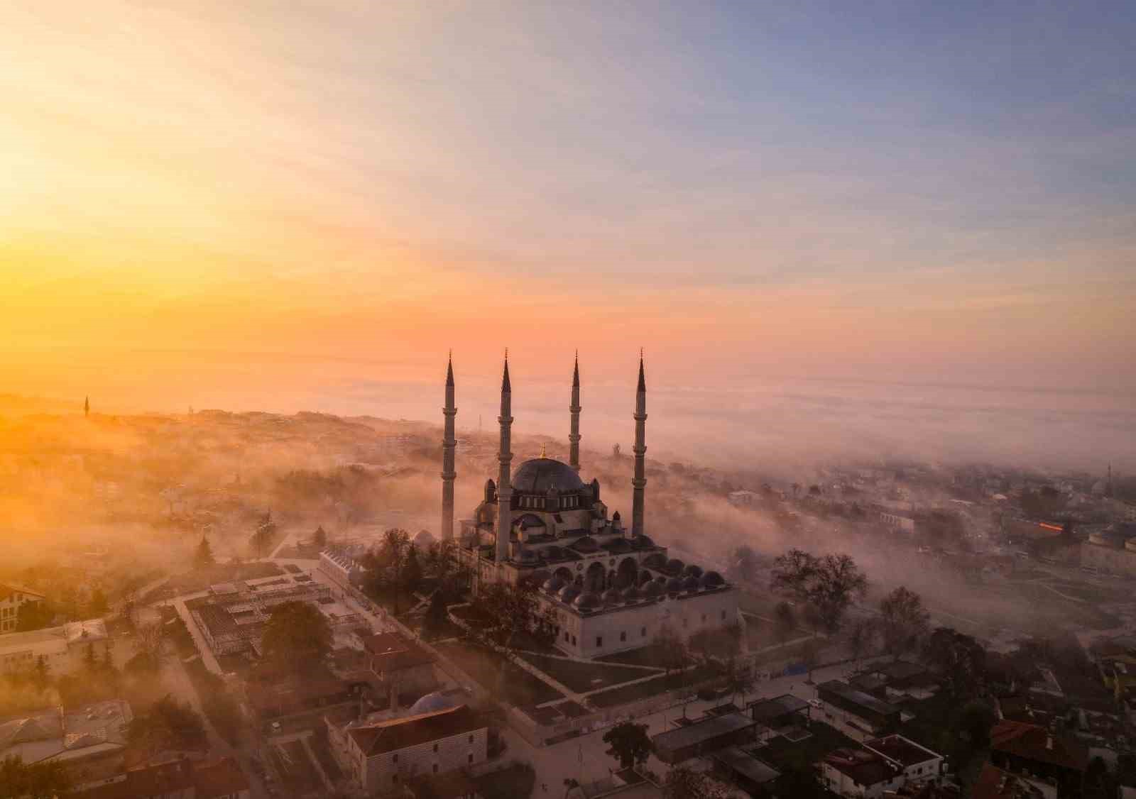 selimiye camii sis ve gunesin ilk isiklariyla kartpostallik goruntu sundu 1 trwa1DEr