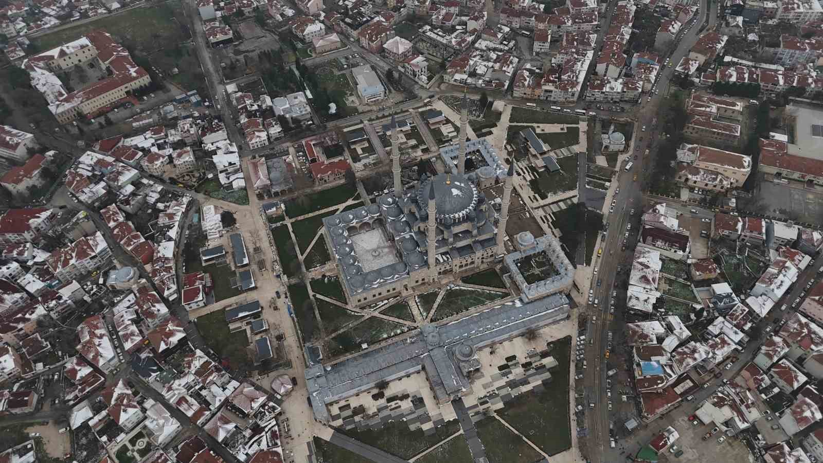 selimiye camiinde tartisma konusu olan kubbe yazilari uzun bir aradan sonra ilk kez goruntulendi 3EeevQF5