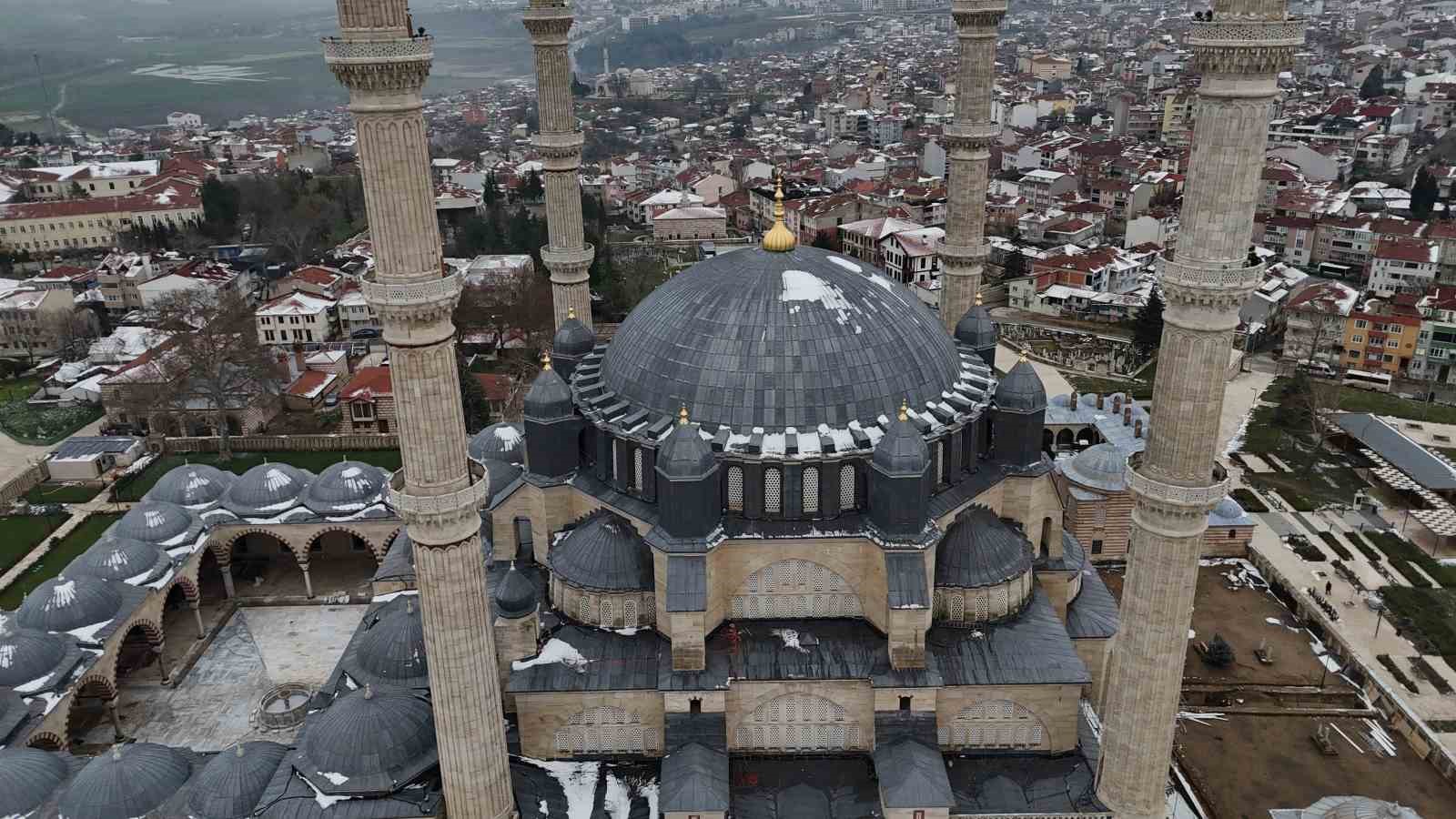 selimiye camiinde tartisma konusu olan kubbe yazilari uzun bir aradan sonra ilk kez goruntulendi