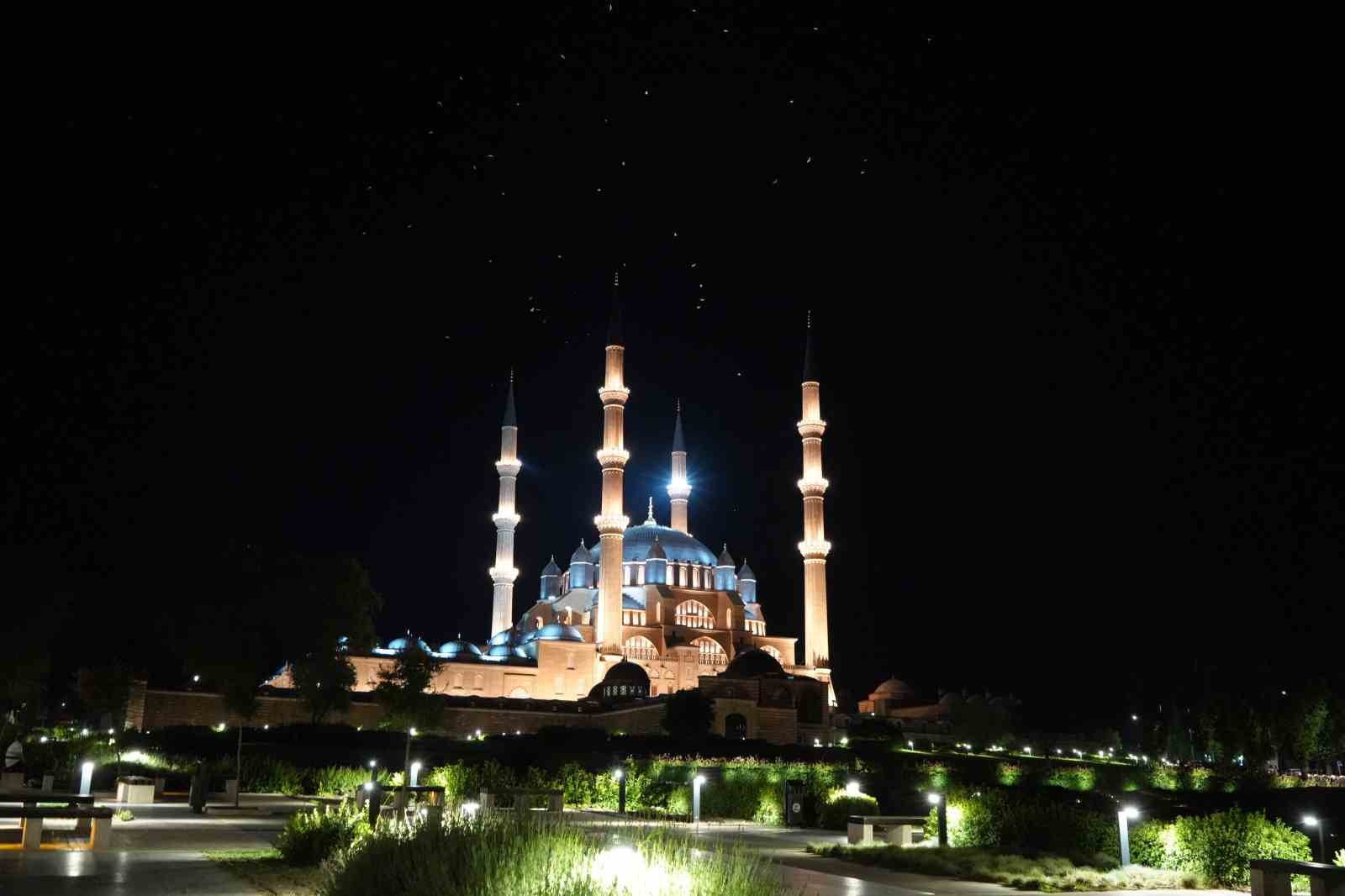 selimiye camiinden yukselen selalar 15 temmuz sehitleri icin okundu 1 O87etQXT
