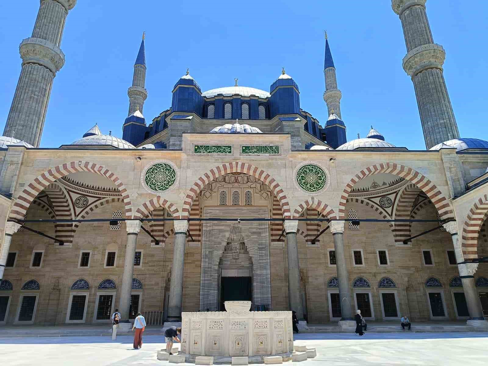 selimiyede tarihi gun cumhurbaskani erdogana edirnede buyuk sevgi seli 2 OzYIZgnZ