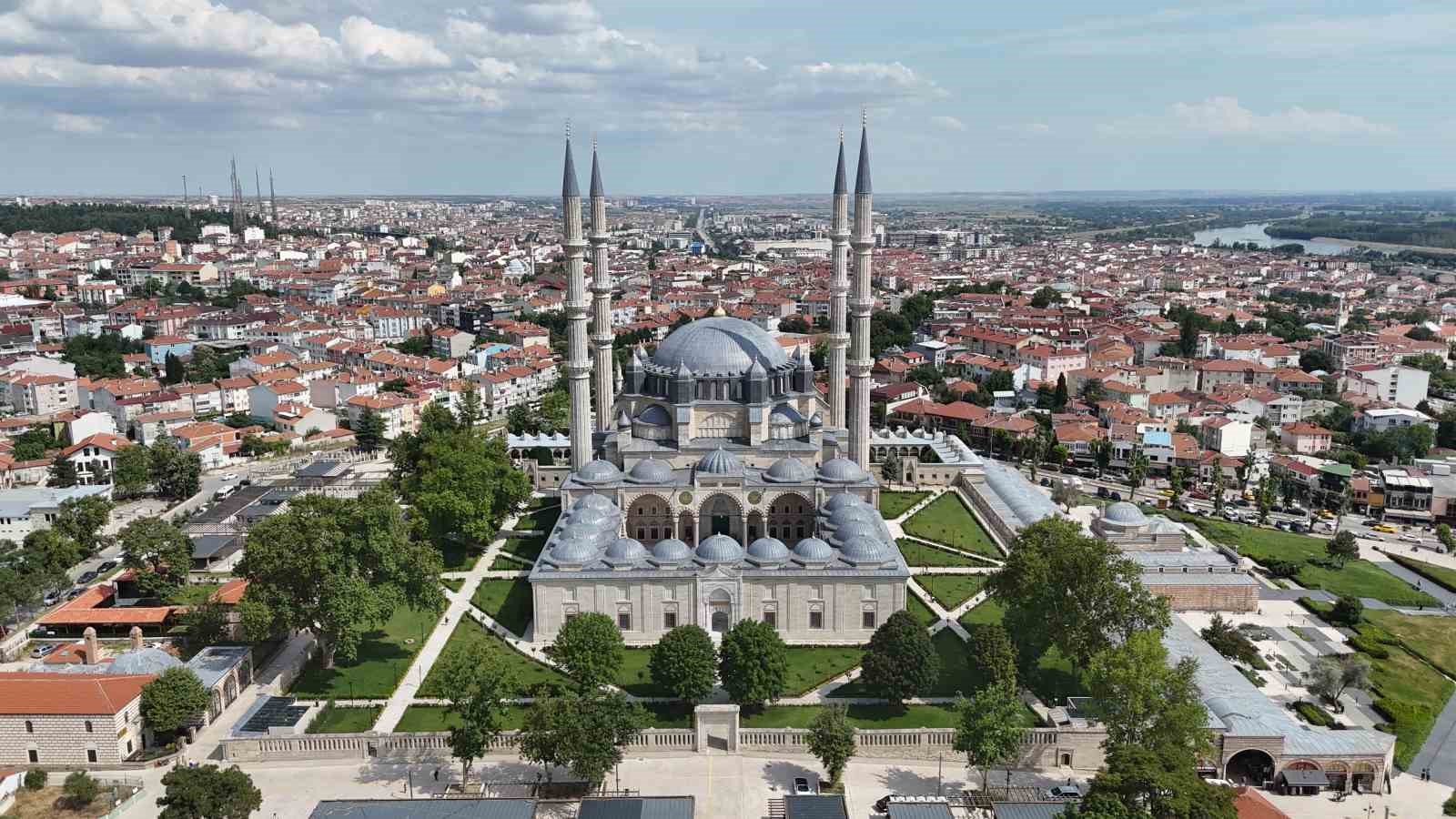 selimiyenin kubbesini delen katil mermi parcasini 58 yildir evinde sakliyor 1 uVGth39R