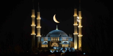 selimiyenin-uzerinde-hilal-buyuledi-mELvVeJm.jpg