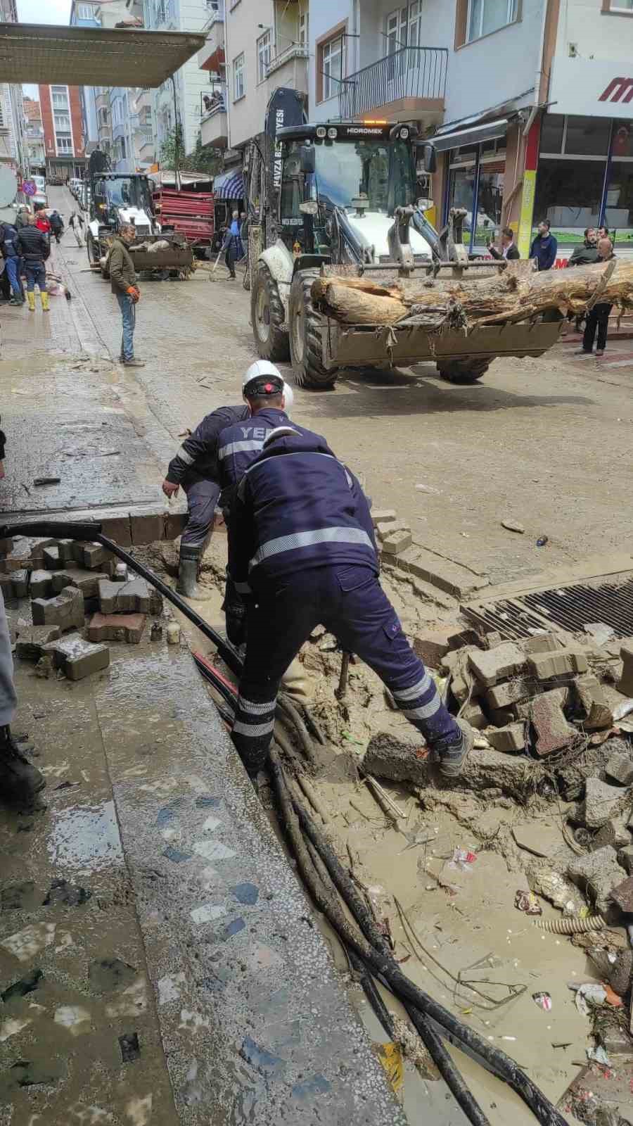 selin vurdugu havzada elektrik dagitim sirketinin calismalari kesintisiz devam ediyor 1 lbKRwrbh