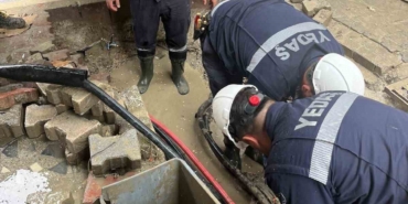 selin-vurdugu-havzada-elektrik-dagitim-sirketinin-calismalari-kesintisiz-devam-ediyor-7wFGDEpI.jpg