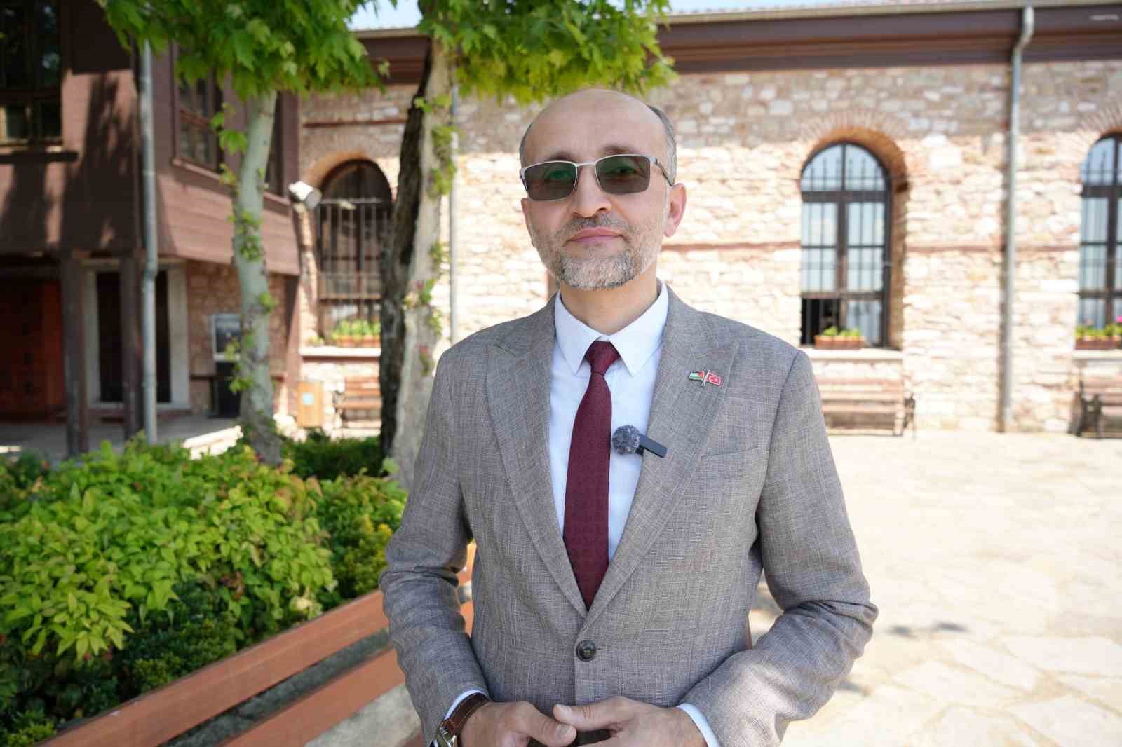 Sembol caminin 6 asırlık çınarı yıldırımlara rağmen ayakta 6 sembol caminin 6 asirlik cinari yildirimlara ragmen ayakta 2 lhAUGQNS