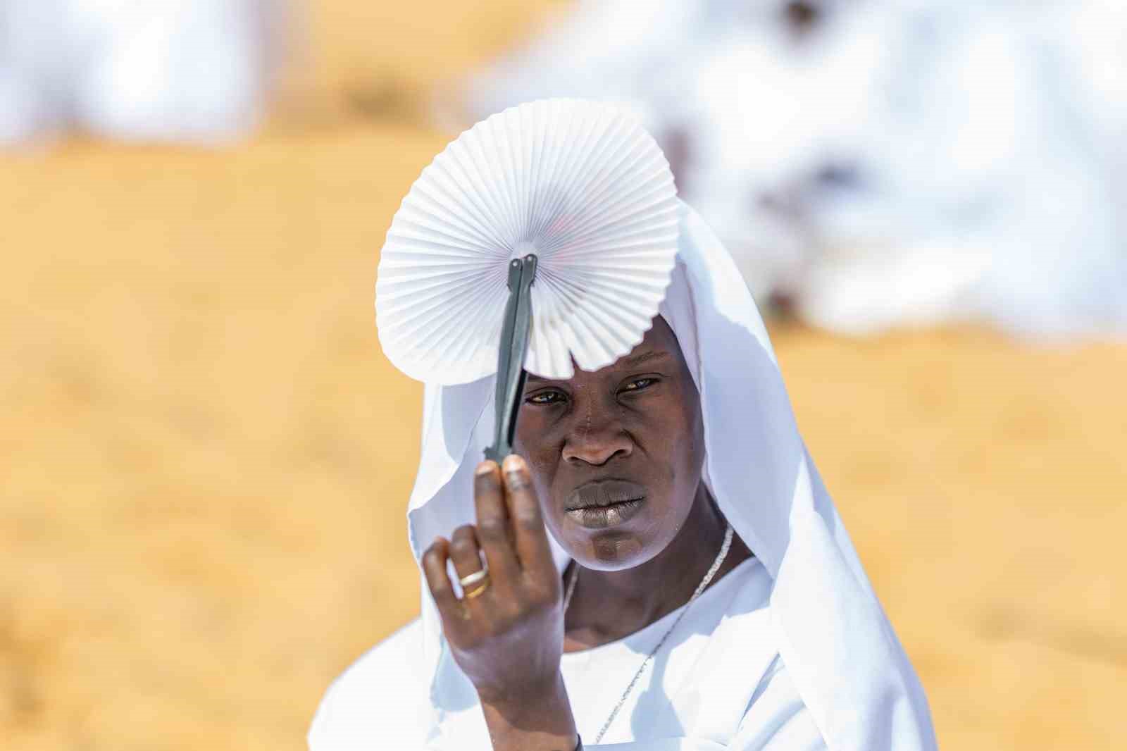 senegalde atlas okyanusu kiyisinda bayram namazi 16 WZSt7924