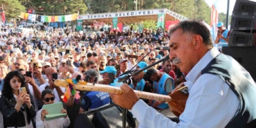 senkayada-bal-festivalinde-rekor-katilim-20-bin-kisi-sirankeste-bulustu-JdwZu8ID.jpg