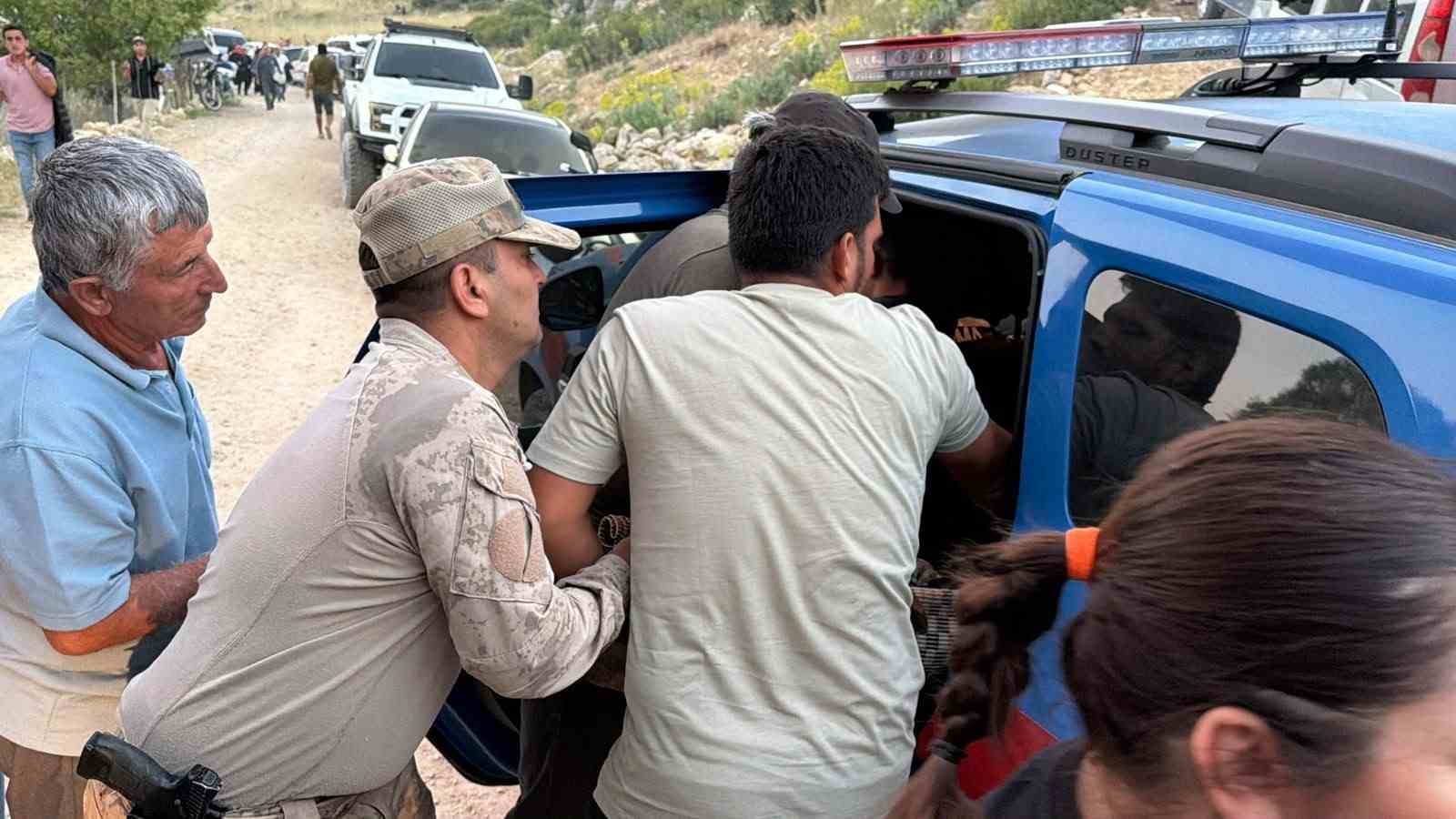 senlikte dusup yaralanan kadin icin jandarma zamanla yaristi 0 efkMJnRD