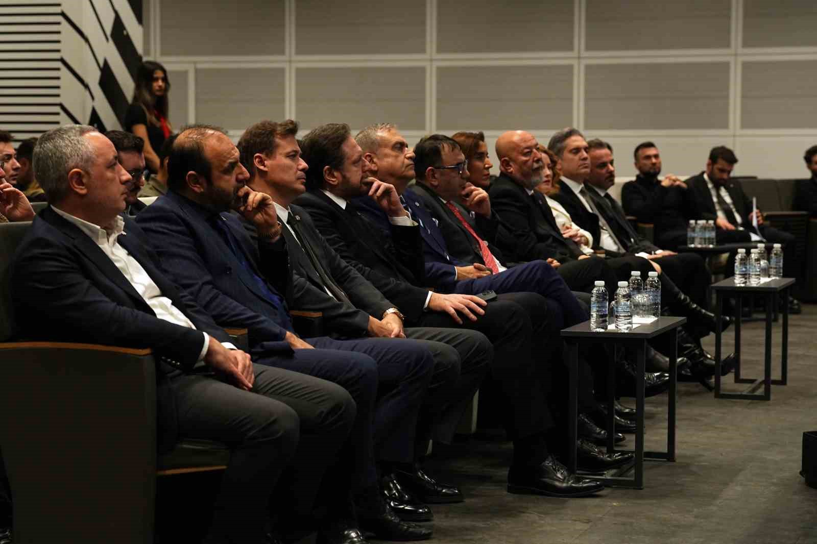 serdal adali minimum 4 oyuncu daha transfer etme amacimiz var 2 8Fm7UjSa