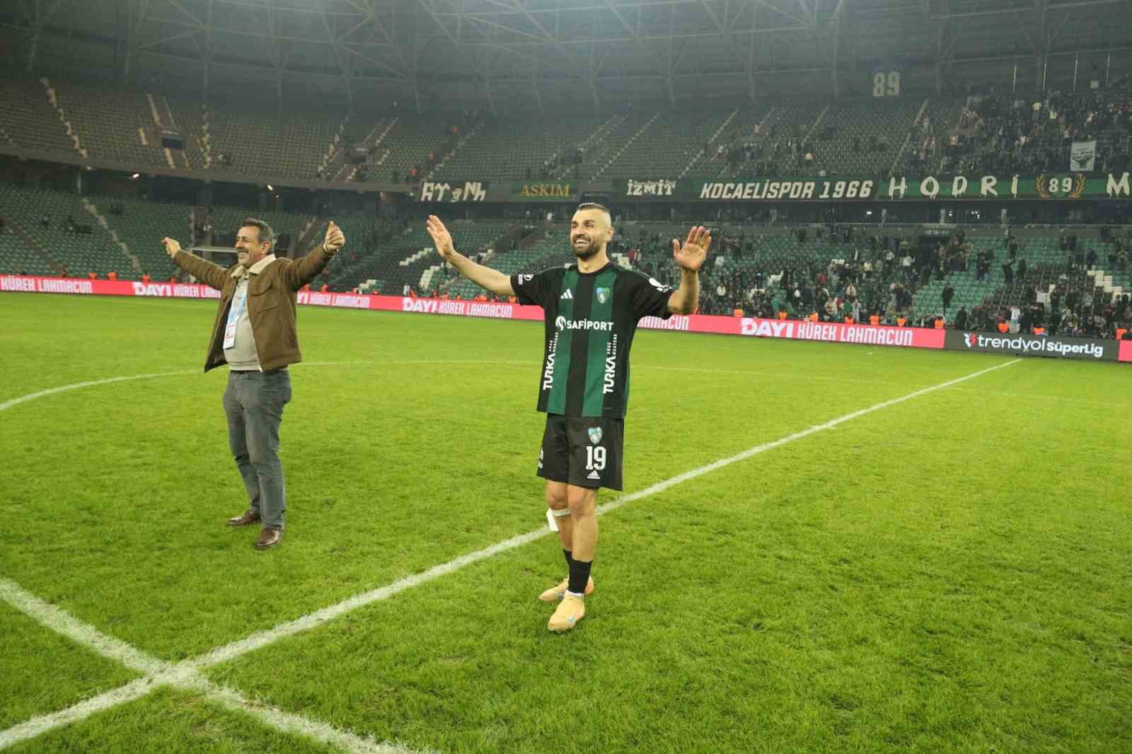 serdar dursun galibiyeti gobek atarak kutladi 2 M7RNO1ns